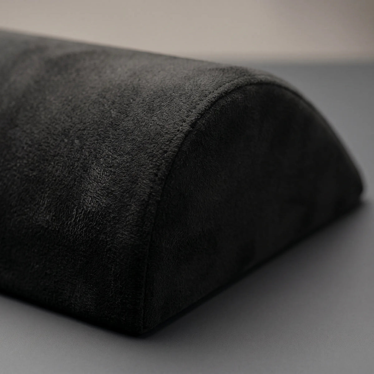 Perna/suport ortopedic pentru picioare ORTO 200 memory foam, husa catifea, Negru – imaginea 2