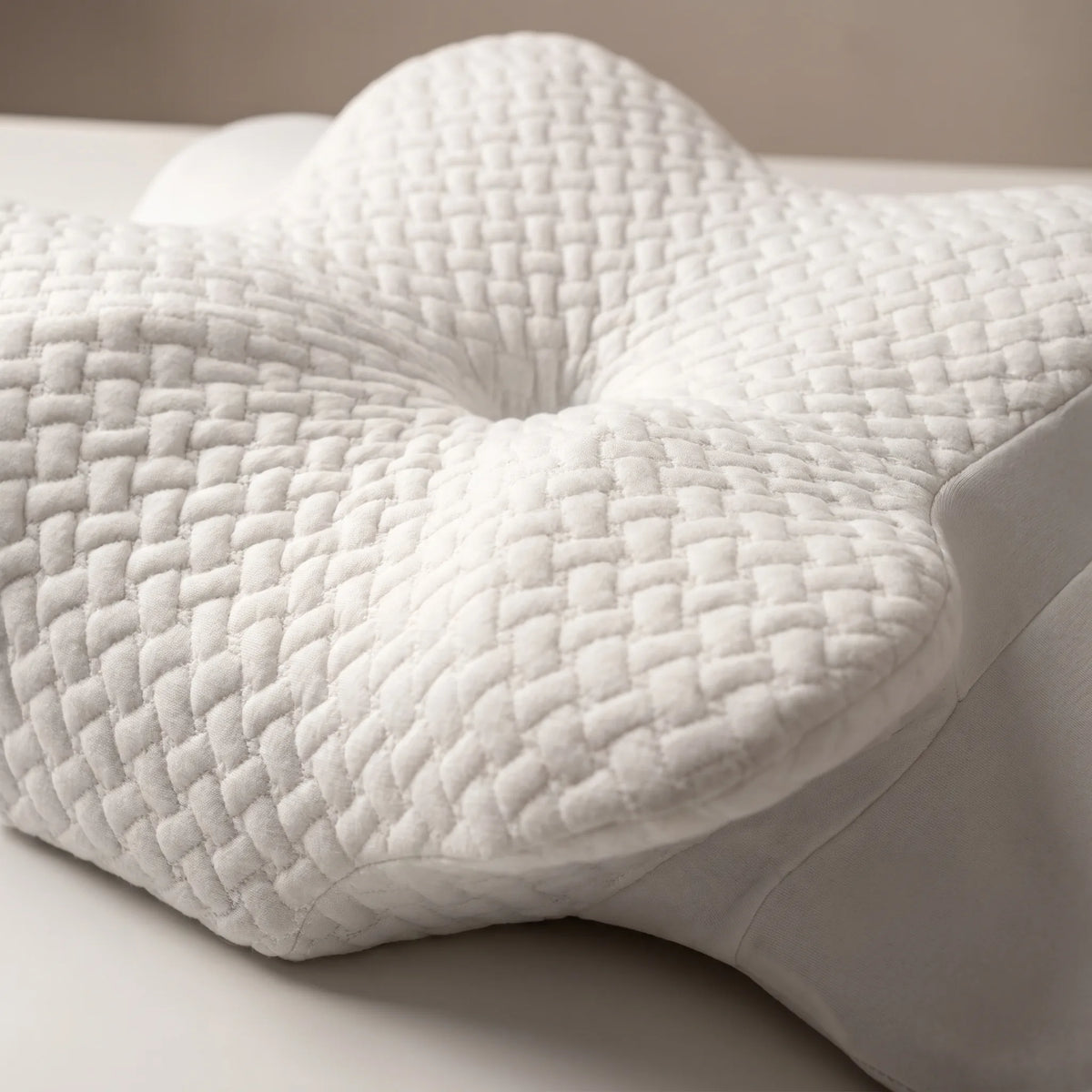 Perna cervicala ortopedica CERVI-SAN Confort memory foam fermitate moale, Alb – imaginea 3