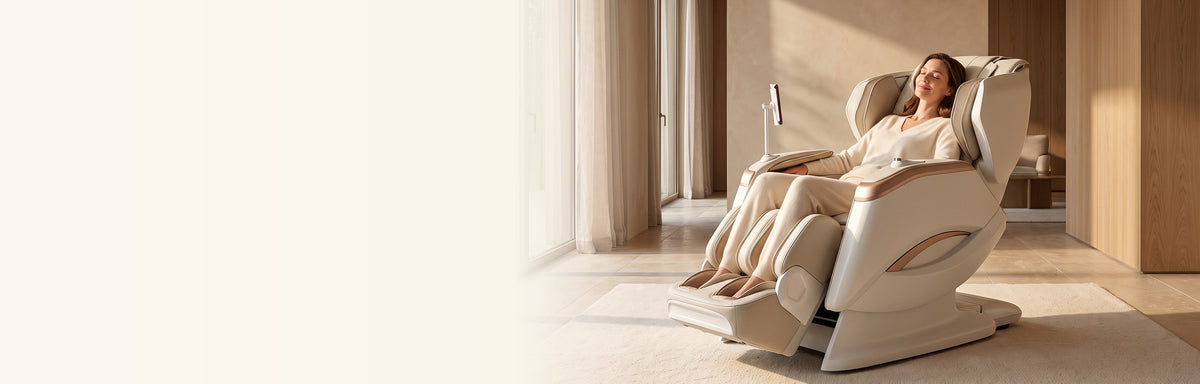 Fotoliu de masaj Rovo Luxury 4D intr-un living luminos